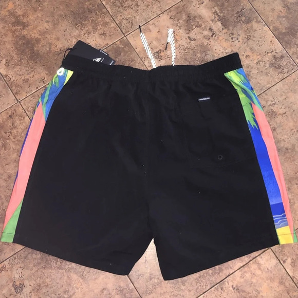 QuikSilver Board Shorts xl NWT - Picture 9 of 10